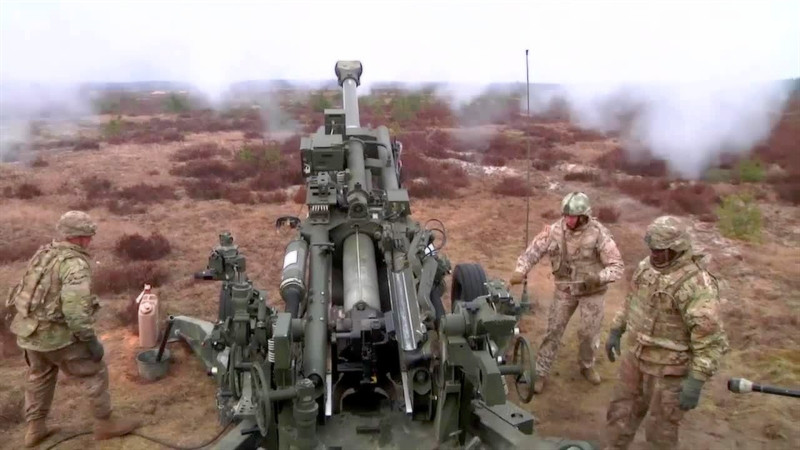 Phao binh Nga qua manh khien My phai thay doi trang bi luc luong bo binh