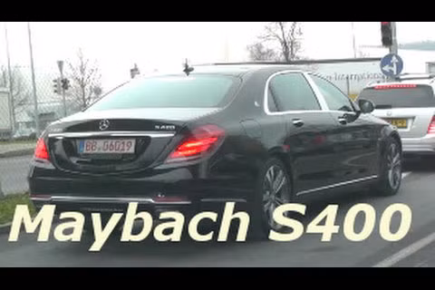 Trang bị an toàn trên Mercedes-Maybach S400 gồm: hệ thống treo khí nén AIRMATIC, hệ thống hiển thị thông tin trên kính chắn gió HUD, hệ thống hỗ trợ quan sát ban đêm Night View Assist Plus, đèn pha full LED, camera 360 độ, cửa hít và cửa sổ trời siêu rộng với kính đổi màu Magic Sky Control cùng dàn âm thanh vòm cao cấp Burmester 3D 24 loa.