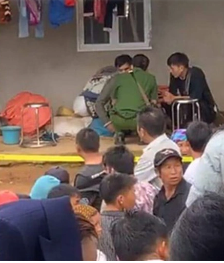 Nơi xảy ra vụ án là căn nhà cấp 4 của nạn nhân Vàng Thị Chánh. Quá trình khám nghiệm, phát hiện phía dưới của hai ô thoáng của căn nhà có dấu vết mất bụi mới. Kết quả khám nghiệm xác định nạn nhân tử vong do sốc mất máu cấp, số lượng lớn, gây trụy tim mạch do đa vết thương bởi vật sắc nhọn tác động.