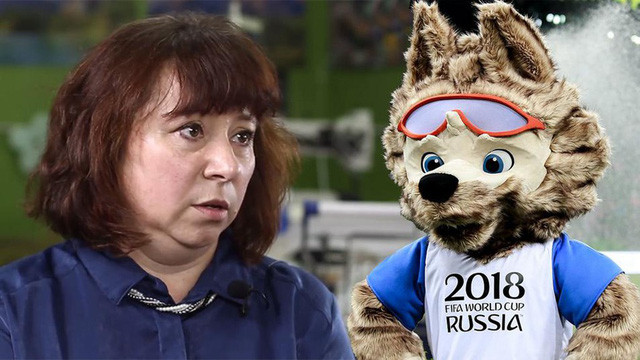 Chú sói linh vật do Zingarova tự tay may - Ảnh: Moscow Times