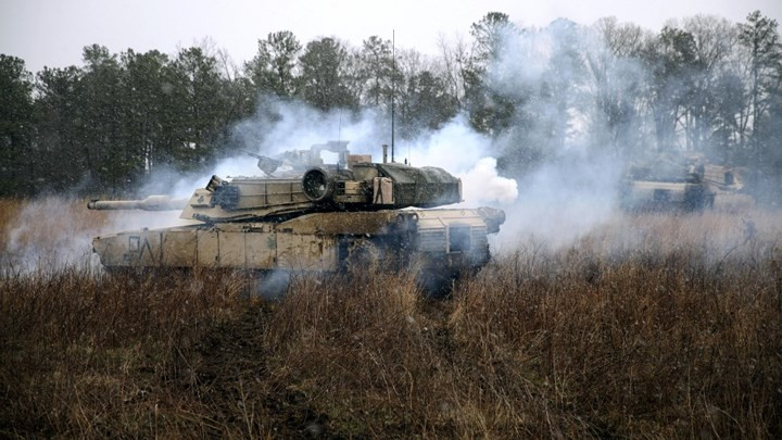 Chiến tăng M1A1 Abrams tham gia tập trận chiến thuật nhằm tăng cường năng lực chiến đấu tại Virginia.