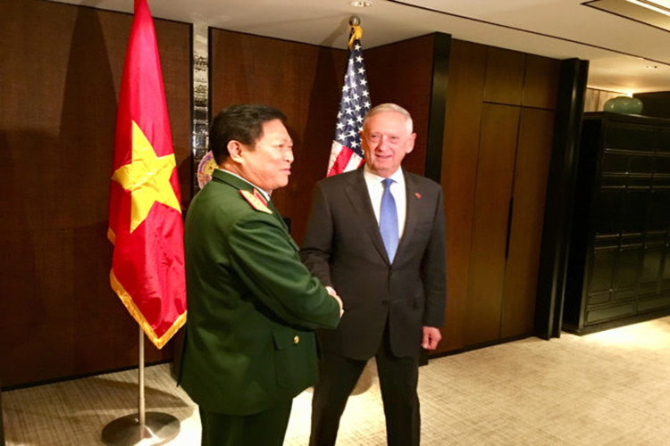 Soi dan may bay huan luyen My co the chuyen giao cho Viet Nam