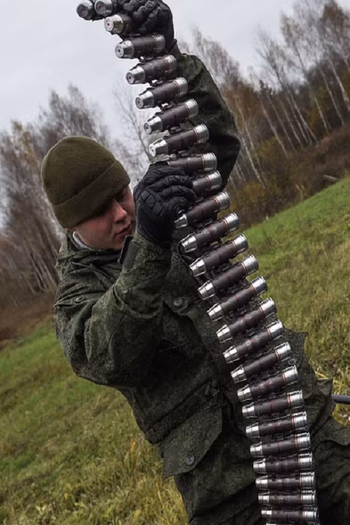 Tuy nhiên, việc Quân đội Nga lên kế hoạch đưa vào trang bị AGS-40 được xem là bước đi cần thiết nhằm cải thiện sức mạnh hỏa lực của các đơn vị bộ binh Nga trong khi các mẫu súng phóng lựu AGS tiền nhiệm đang dần trở nên lỗi thời. Nguồn ảnh: Alexey Ivanov.