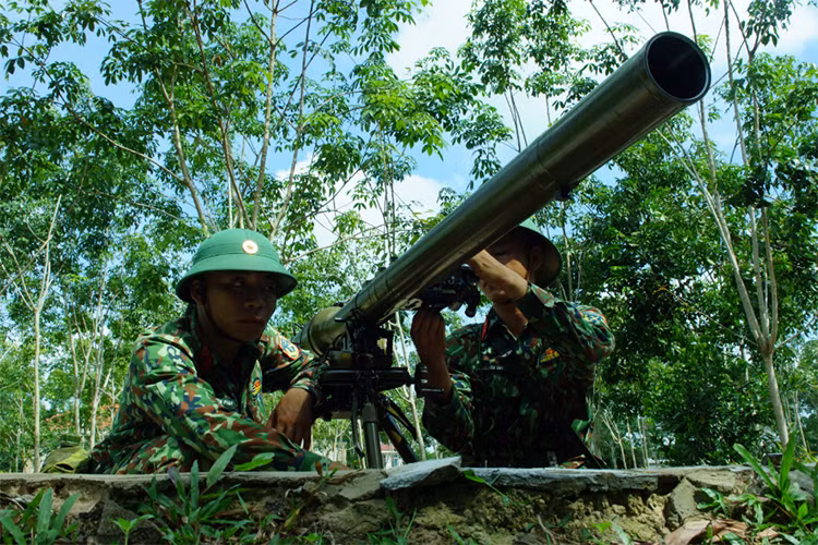 Khẩu đội SPG-9 Sư đoàn 5 huấn luyện trân thao trường