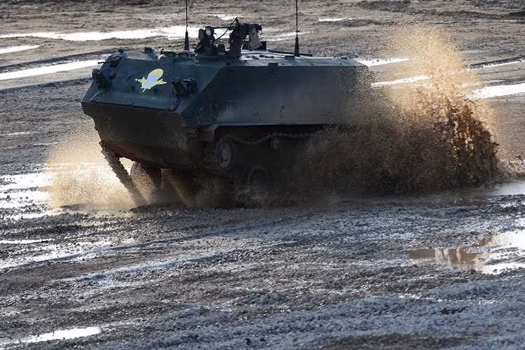 Ở thời điểm hiện tại VDV được trang bị ít nhất 5 mẫu xe bọc thép đổ bộ đường không khác nhau gồm BMD-2, BMD-3, BMD-4, BTR-MD Rakushka và nhiều cái tên khác. Và tất cả chúng trong tương lai gần đều sẽ sử dụng hệ thống dù "Bakhcha-U-PDS". Nguồn ảnh: Sputnik.