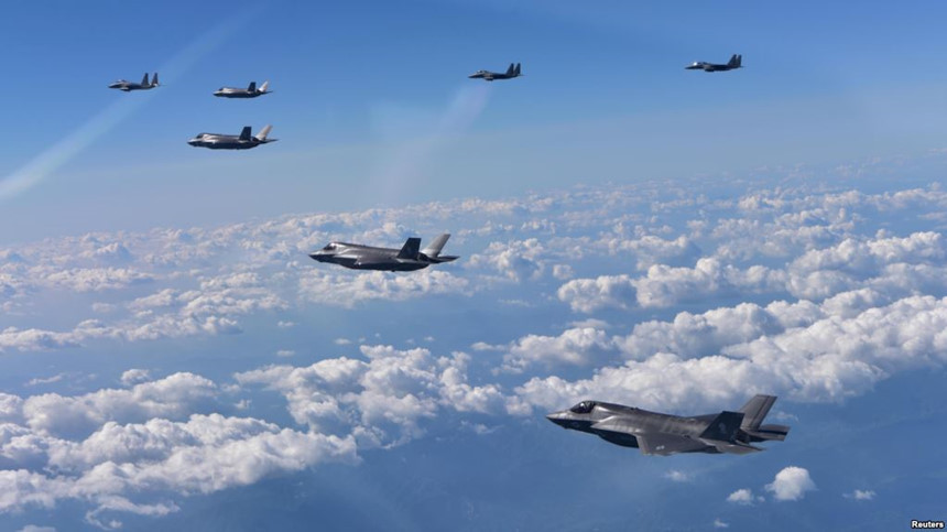 Seoul đã ký hợp đồng mua 40 tiêm kích tàng hình F-35, giúp Không quân Hàn Quốc duy trì sức mạnh thống trị bán đảo Triều Tiên. Ảnh: Reuters.