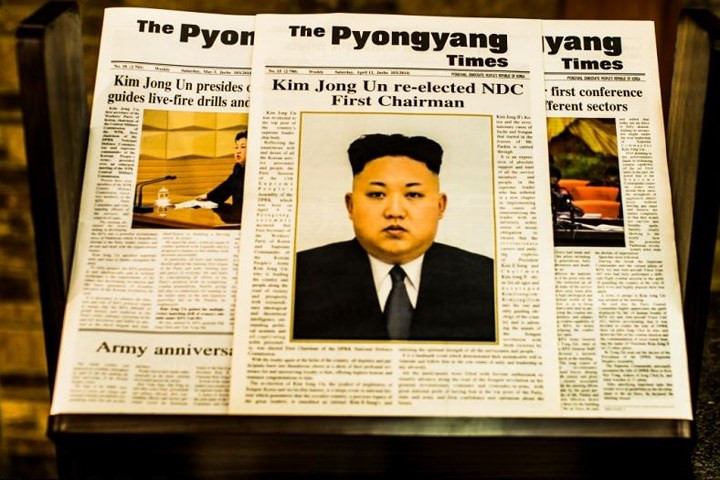 Hình ảnh nhà lãnh đạo tối cao Kim Chính Ân (Kim Jong-un) xuất hiện trên trang nhất tờ “Thời báo Bình Nhưỡng”.