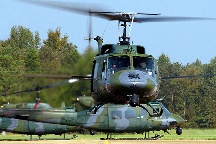 UH-1N Huey là một trong nhiều biến thể của dòng trực thăng UH-1 Iroquois được hãng Bell phát triển cho Quân đội từ những năm 1960 và một trong những dòng trực thăng vận tải quân sự phổ biến nhất thế giới hiện nay. Nguồn ảnh: Minot Air Force Base.