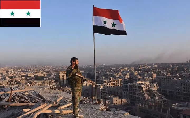 Thứ 44: Syria – Ngân sách quốc phòng: 1,872 tỷ USD; Tổng số quân nhân: 304.000; Tổng số máy bay chiến đấu: 461; Xe tăng: 4.640; Xe chiến đấu thiết giáp: 4.510; Tàu hải quân: 56; Tàu khu trục: 0; Tàu ngầm: 0; Chỉ số sức mạnh: 0,7603.