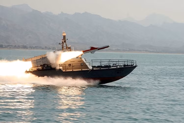 Tên lửa chống hạm có vai trò quan trọng trong việc giúp Iran tạo ra đối trọng với Mỹ và Israel, hai quốc gia đối địch lớn nhất của Tehran tại Trung Đông. Nguồn ảnh: Global Military.