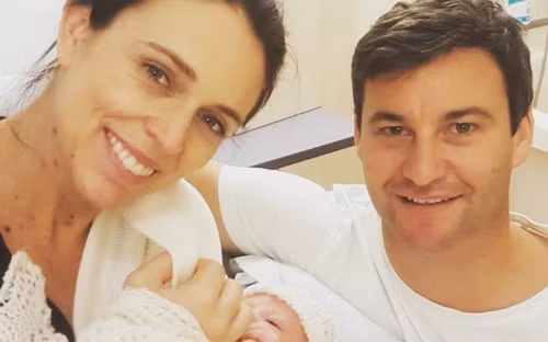 Nữ Thủ tướng New Zealand Jacinda Ardern đã sinh con gái đầu lòng vào ngày 21/6. Ảnh: BBC