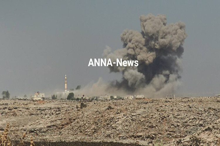 Trong khi đó, trong ngày 30/6 Không quân Nga vẫn tiếp tục các không kích vào vị trí của các nhóm phiến quân nằm sâu trong Đông Daraa ngăn chặn chúng điều thêm quân ra cứu các thị trấn đang bị Quân đội Syria vây hãm.