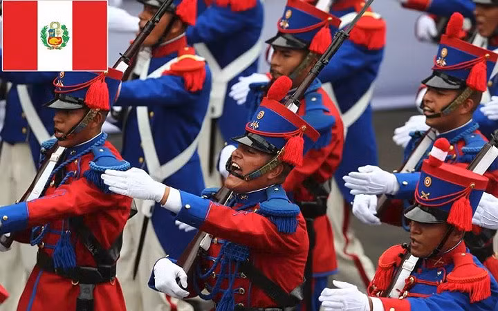 Thứ 39: Peru – Ngân sách quốc phòng: 2,56 tỷ USD; Tổng số quân nhân: 369.330; Tổng số máy bay chiến đấu: 267; Xe tăng: 85; Xe chiến đấu thiết giáp: 890; Tàu hải quân: 60; Tàu khu trục: 0; Tàu ngầm: 6; Chỉ số sức mạnh: 0,7163.