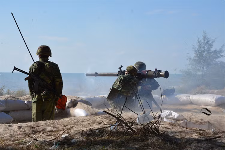 SPG-9 Trung đoàn 88, Sư đoàn 302 thực hành bắn đạn thật phòng thủ bở biển