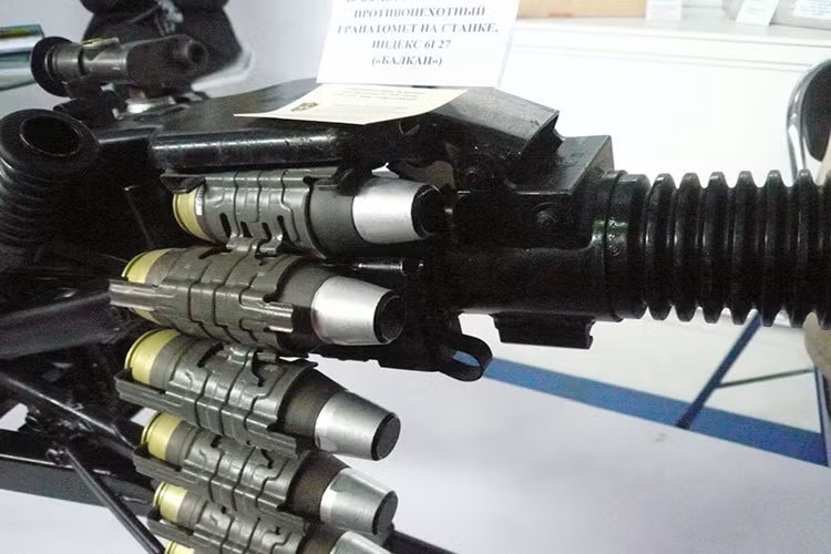 Với AGS-40, trong tương lai gần bộ binh Nga sẽ được trang bị vũ khí chống chiến thuật "biển người" hiệu quả, cũng như các công sự phòng thủ và phương tiện cơ giới của đối phương. Nguồn ảnh: defendingrussia.ru.