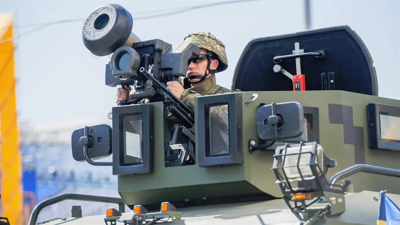 Đây chính những lý do khiến giới chuyên gia cho rằng, việc Ukraine dùng Javelin diệt cỗ tăng tối tân như T-90A là nhiệm vụ rất khó nếu không muốn nói kíp chiến đấu có thể phải trả giá bằng sinh mạng trước khi kịp khai hỏa.