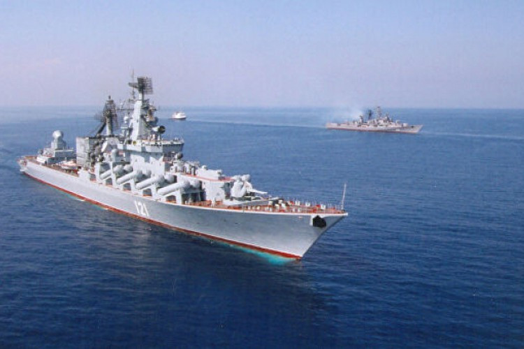 Một nguồn tin trong tổ hợp công nghiệp quân sự Nga thông báo rằng tuần dương hạm Moscow lớp Slava sau khi hoàn thành quá trình nâng cấp sẽ phục vụ trong hạm đội Nga cho đến năm 2040, thiết lập kỷ lục mới.