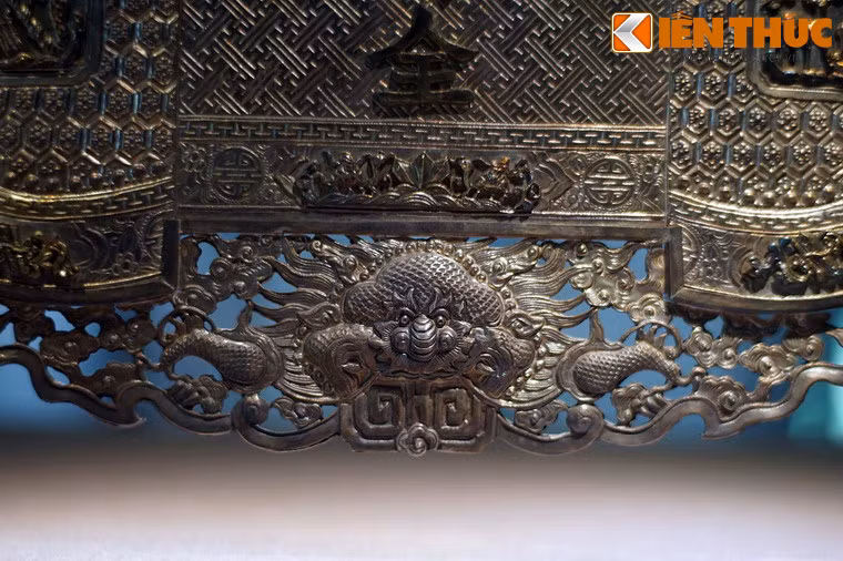 Hình tượng rồng ở trấn phong Phúc Lộc Thọ Toàn.