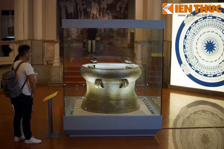 Với hệ thống hiện vật đồ sộ, độc đáo cùng vị thế đặc biệt của mình, Bảo tàng Lịch sử Quốc gia là một địa điểm lý tưởng để du khách trong và ngoài nước đến khám phá lịch sử văn hóa lâu đời và truyền thống đấu tranh dựng nước và giữ nước kiên cường của dân tộc Việt Nam.