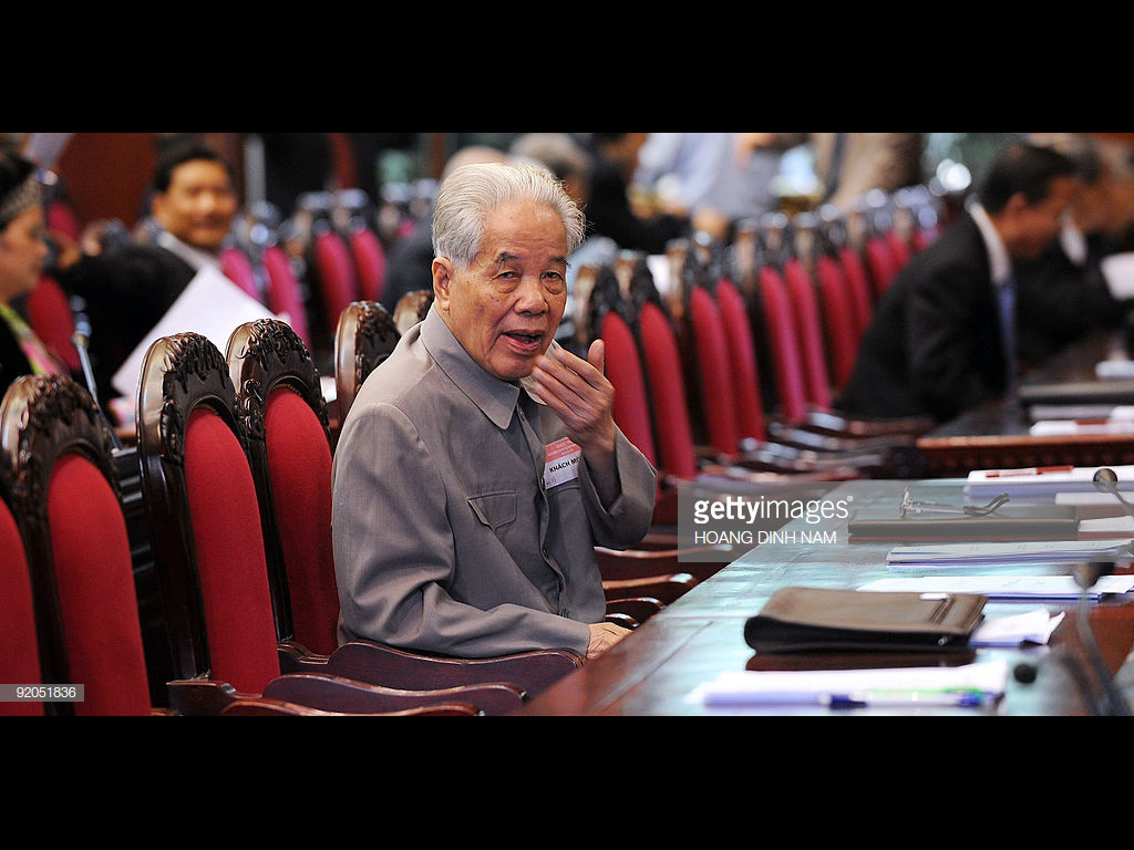 Nguyên Tổng bí thư Đỗ Mười trước buổi lễ khai mạc Kỳ họp thứ 6, Quốc hội Khóa XII tại Hà Nội ngày 19/10/2009. Ảnh: Getty.
