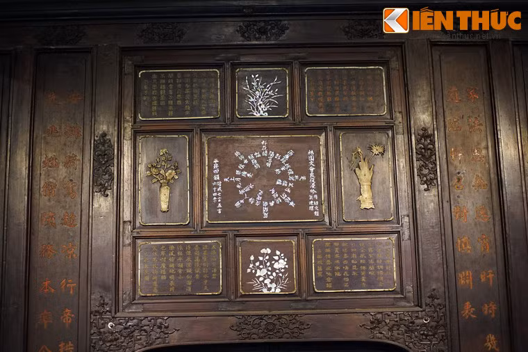 Hai bài thơ "lạ" nhất trong điện là bài "Vũ trung sơn thủy" (Cảnh trong mưa) và "Phước Viên văn hội lương dạ mạn ngâm" (Đêm thơ ở Phước Viên) được làm theo kiểu "hồi văn kiêm liên hoàn" gồm 56 chữ Hán.