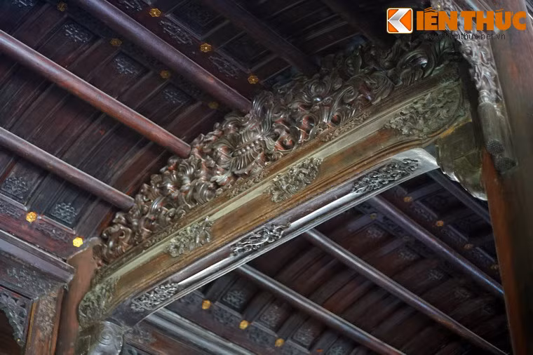 Một số hình ảnh khác về trang trí kiến trúc trong điện Long An - Bảo tàng Cổ vật Cung đình Huế.