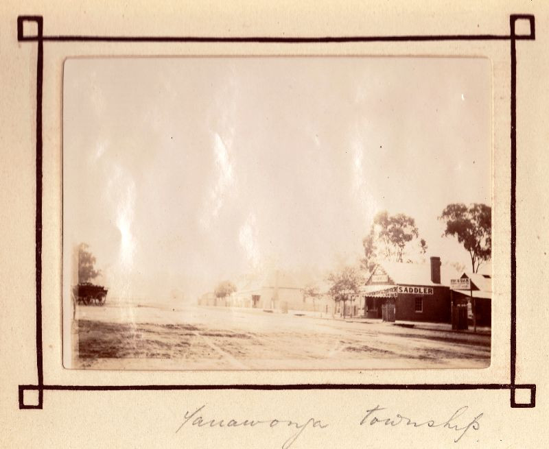 Trung tâm thị trấn Yarrawonga. Ảnh: Leigh McKinnon Flickr.