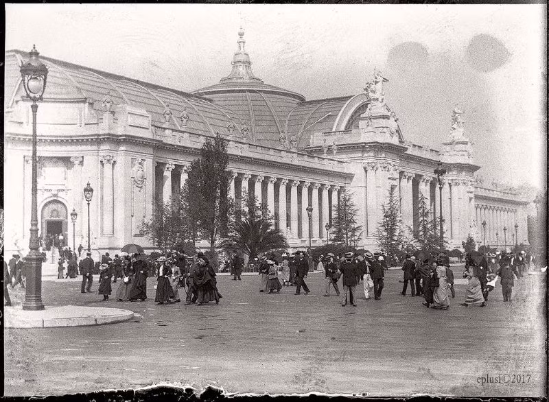 Khu Cung điện Lớn trong Triển lãm Toàn cầu ở Paris năm 1900. Ảnh: Monsieur Eugène.