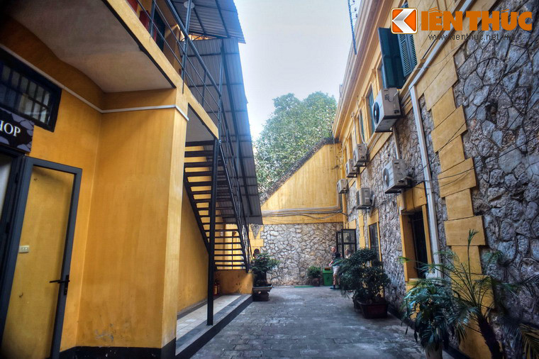 Mong muốn của đồng chí Đỗ Mười và anh em tù chính trị đã trở thành hiện thực. Tối ngày 9/3/1945 là thởi điểm Nhật đảo chính Pháp, súng nổ vang trời, đèn điện thành phố vụt tắt, ngoài sân nhà tù tiếng chân người chạy huỳnh huỵch.