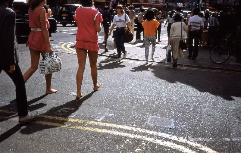 Loat anh day bat ngo ve duong pho London thap nien 1980 (2)