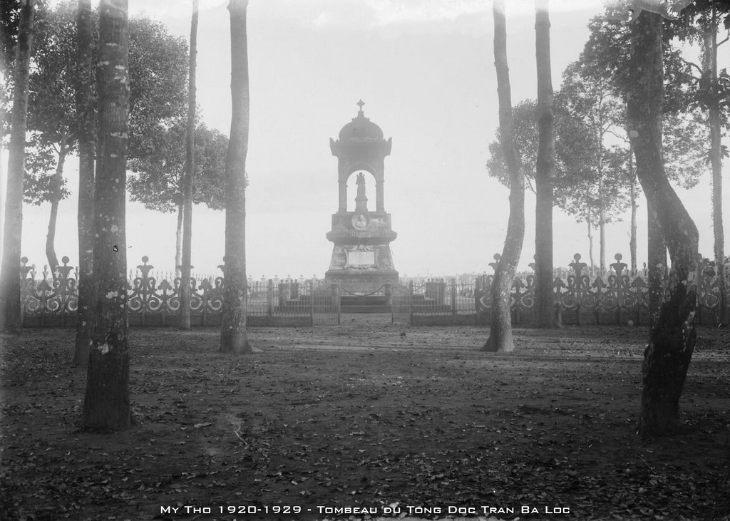 Mộ của Tổng đốc Trần Bá Lộc (1839-1899) ở trong khu đất Thánh thuộc nhà thờ Cái Bè. Ảnh tư liệu.