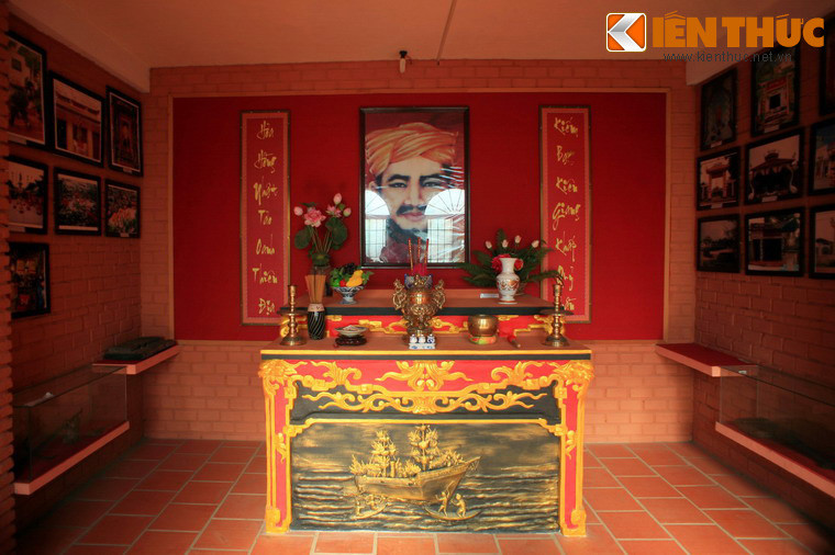 Khi Việt Nam bị thực dân Pháp xâm lược, Phú Quốc trở thành một địa bàn hoạt động của nghĩa quân chống Pháp do Nguyễn Trung Trực lãnh đạo. Vì vậy, bảo tàng dành một gian trưng bày trang trọng hình ảnh, hiện vật liên quan đến cụ Nguyễn.