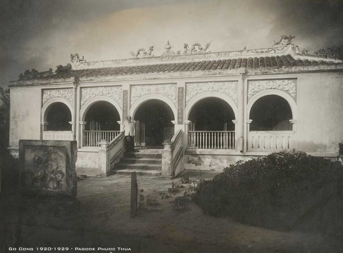 Đức Quốc Công Từ trong Lăng Hoàng Gia ở Gò Công. Đức Quốc Công là tước hiệu vua Tự Đức truy phong cho ông ngoại là Phạm Đăng Hưng. Lăng Hoàng Gia là nơi an nghỉ của ông Phạm Đăng Hưng. Ảnh tư liệu.