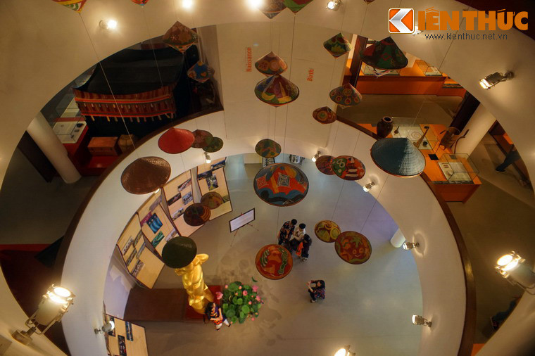 Đặc biệt, vào năm 2013, TripAdvisor đã bầu chọn Bảo tàng Phụ nữ Việt Nam vào top 25 bảo tàng hấp dẫn nhất châu Á. Ảnh: Khoảng không gian mở ở nhà trưng bày chính.