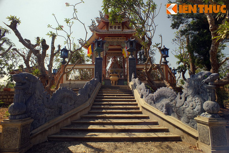 Dù được hình thành chưa lâu, tu viện Giác Hải đã đi vào lòng người nhờ vẻ đẹp nên thơ của mình, thể hiện qua câu thơ "Vạn Ninh có núi Phổ Đà, Có chùa Giác Hải, có tòa Quan Âm".