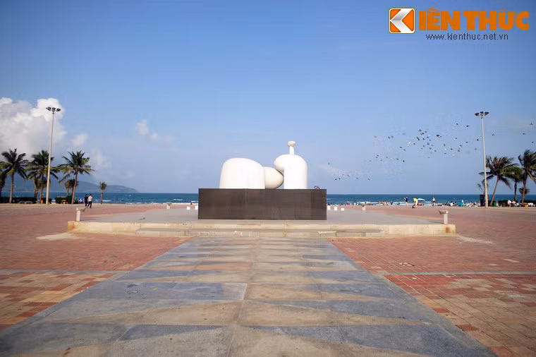 Giai mat tuong me Au Co ky bi ben bai bien Da Nang