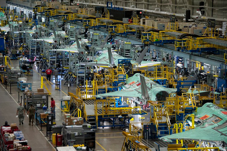 Với việc thông báo này, Mỹ đã chính thức loại Thổ Nhĩ Kỳ ra khỏi nguồn cung linh kiện cho tiêm kích F-35.