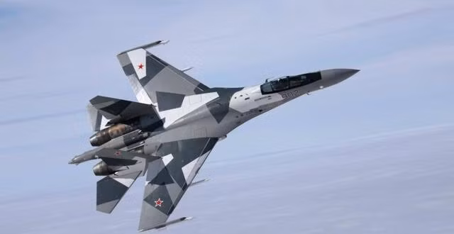 Khả năng cơ động của máy bay chiến đấu Su-35 đã lên "ngôi vua" của thế giới, trở thành máy bay chiến đấu không tàng hình có tính năng kỹ chiến thuật hàng đầu thế giới.