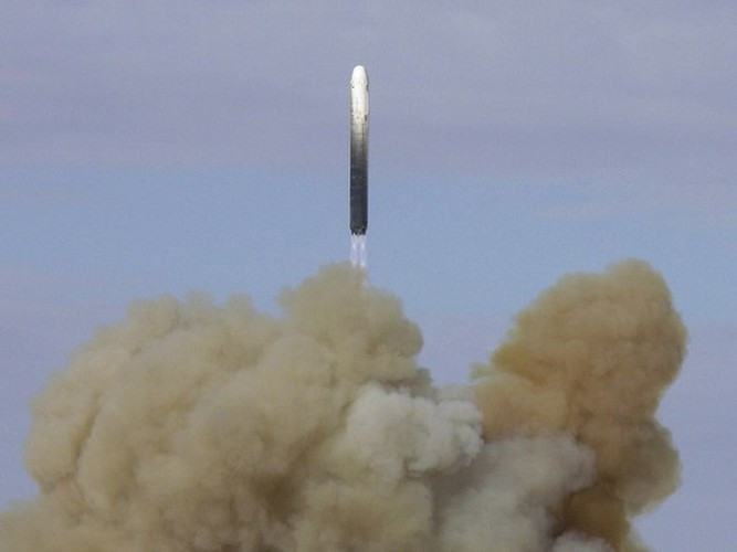 "Điều này đủ để nhớ lại sự hoảng loạn đang ngự trị trên thế giới, với sự ra đời của tên lửa đạn đạo liên lục địa R-36, hãy nhớ lại các đối thủ đã sợ nó như thế nào".