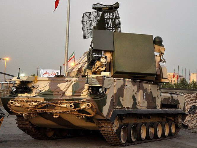 Không chịu khuất phục, các chuyên gia Iran đã học cách tự sửa chữa và hiện đại hóa các hệ thống phòng không Hawk của Anh mà họ được thừa hưởng từ thời vua Shāh Pahlavi.