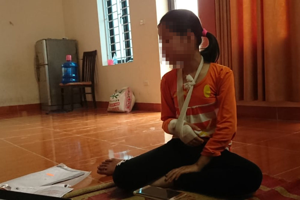 Ke xam hai be gai 9 tuoi pham toi “it nghiem trong” la khong phu hop