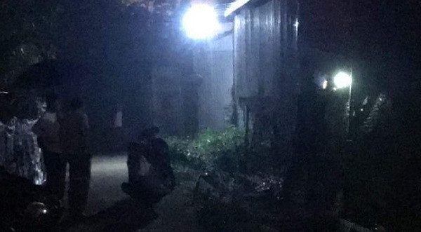 Nguoi phu nu di tap the duc bi sat hai: Hang xom bang hoang