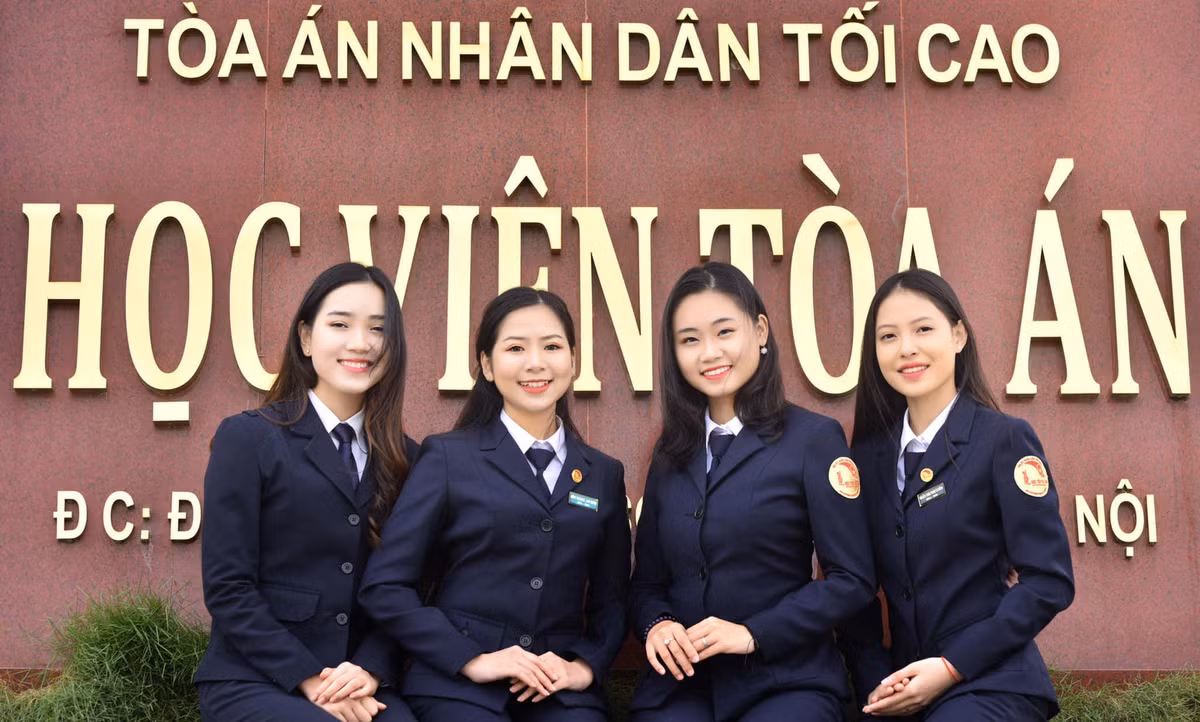 Thi sinh nu nang tren 60kg se khong duoc xet tuyen vao Hoc vien Toa an