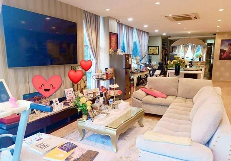 Ngoài ra còn có vườn thủy canh trên sân thượng. Tổng diện tích sử dụng 900m2.