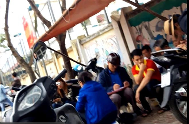 'Can bo khong nhan tien se thieu… nhan van'?-Hinh-2