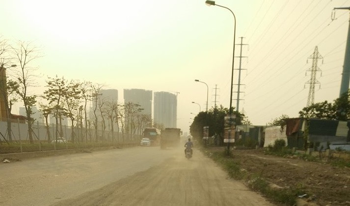 Con duong 62 ty nhech nhac: Xe tai phong bat mang, bui bay mu mit-Hinh-2