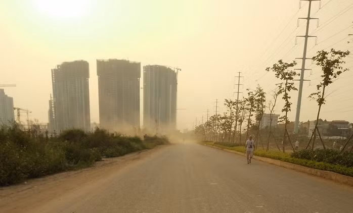 Con duong 62 ty nhech nhac: Xe tai phong bat mang, bui bay mu mit-Hinh-3