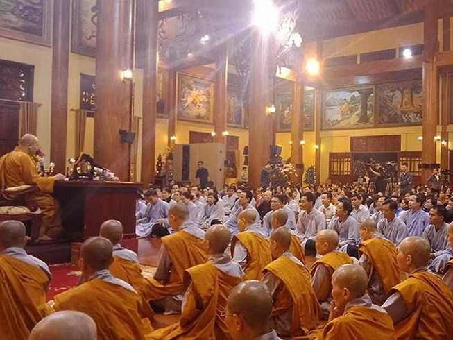 Trung uong Giao hoi hop ky luat vu viec chua Ba Vang