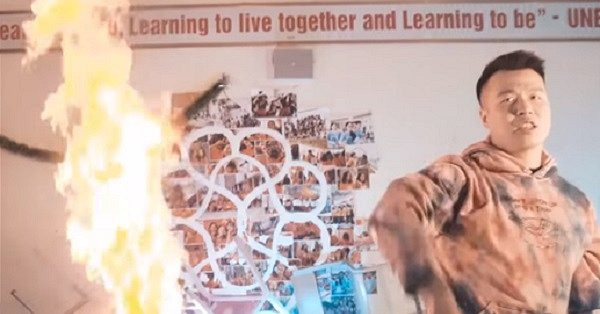 Rapper dot sach hoc sinh quay MV: Chuyen cong an neu co dau hieu hinh su