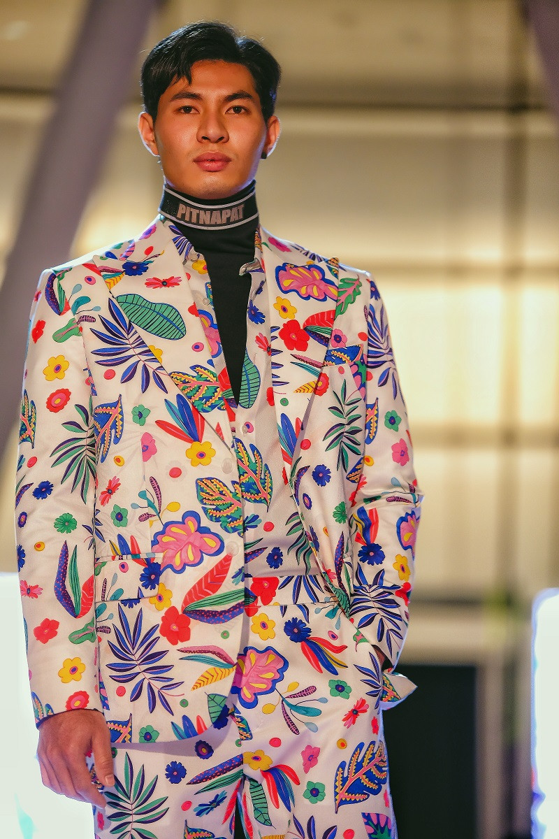 Thi sinh Mister Vietnam trinh dien tai Tuan le Thoi trang Quoc te ASEAN-Hinh-3